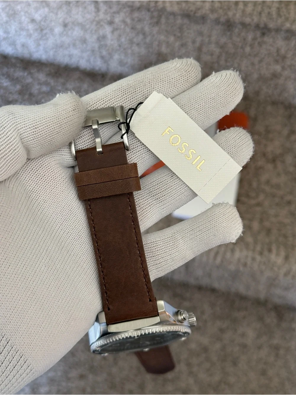 Fossil case material brox